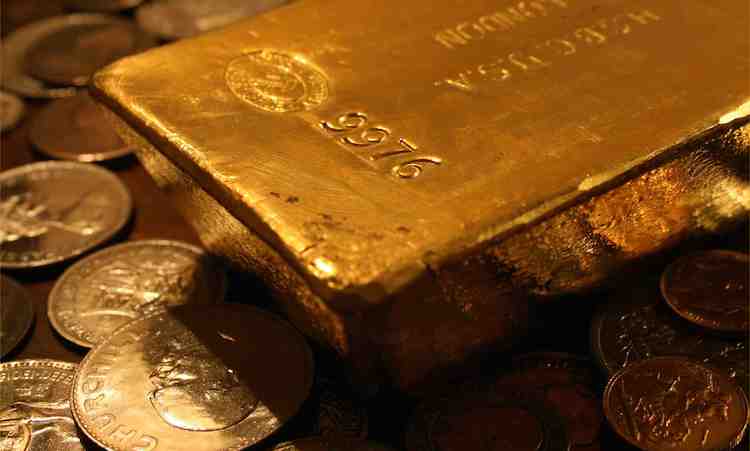 Man buys 1.3 million yuan worth of gold in 500 separate transactions