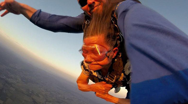 PHOTOS: Bad ass Hubei grandma goes skydiving in Australia