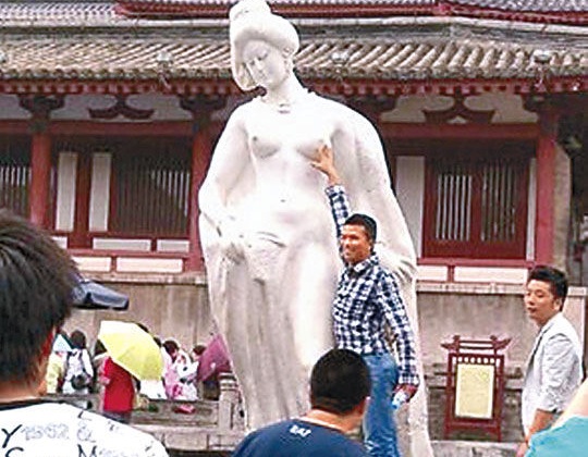 'She was asking for it,' say netizens of manhandled Yang Guifei statue