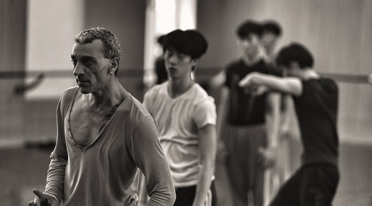 Dance: Patrick de Bana teams with Shanghai Ballet on Echoes of Eternity